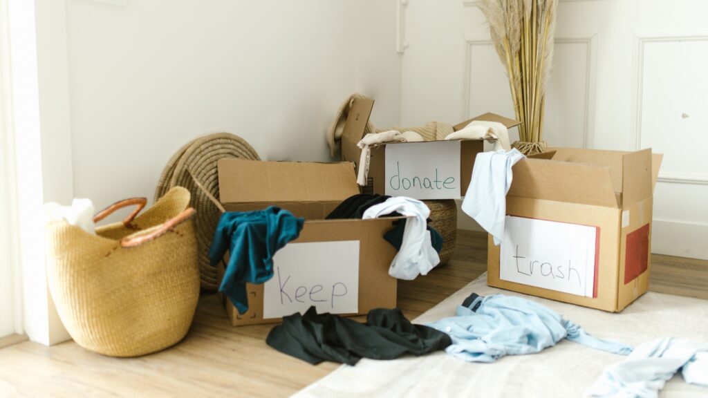 Helping your senior parents declutter their home